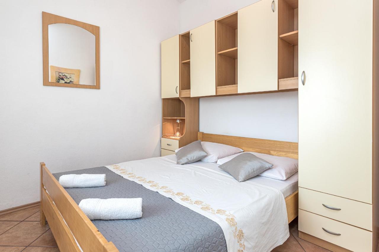 Apartments Junek Ровинь Экстерьер фото