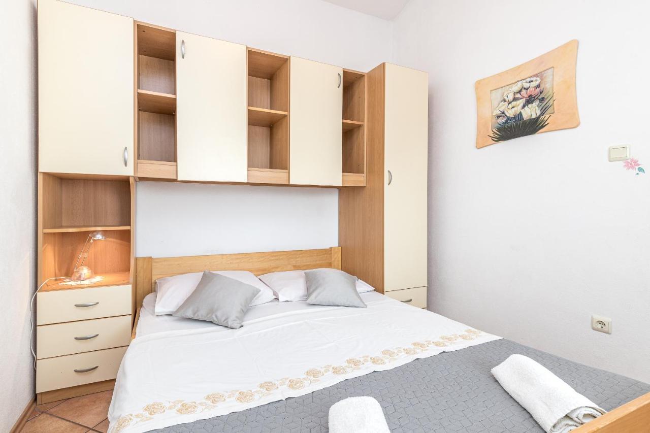 Apartments Junek Ровинь Экстерьер фото